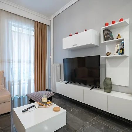 Neo Irakleio Train St. 1 Bedrm 4 Pers. Apartment *