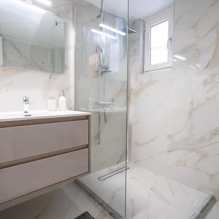 Apartment Neo Irakleio Train St. 1 Bedrm 4 Pers. *